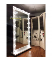 Белое гримерное зеркало с подсветкой лампочками на подставке 180х100 см 